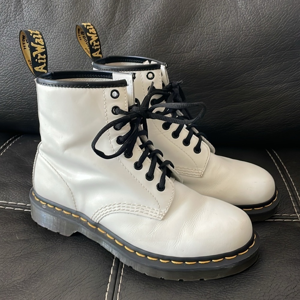 Dr. Martens Doc 1460 white Leather Womens 8